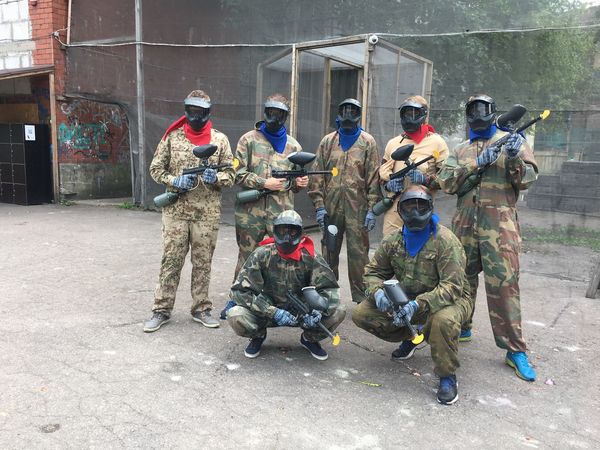 GUNSnLASERS